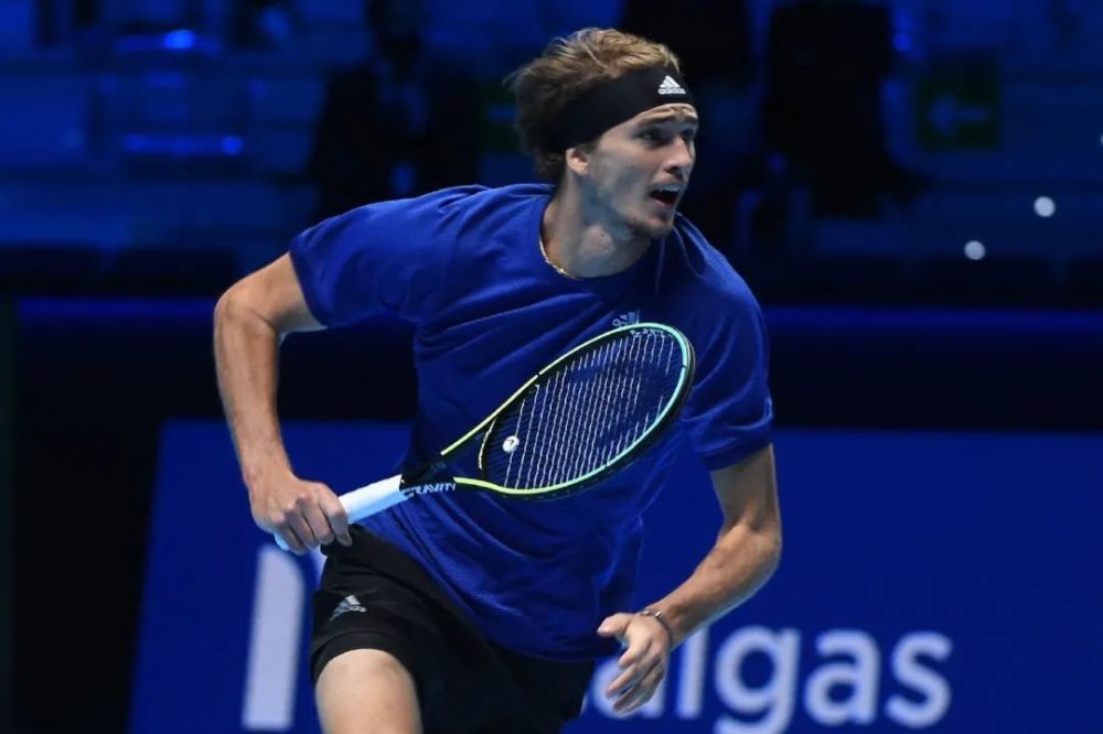  卢布列夫苦战五盘过关，硬地赛季渐入佳境