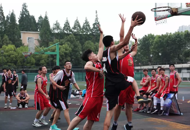  街球高手齐聚争夺城市传奇赛