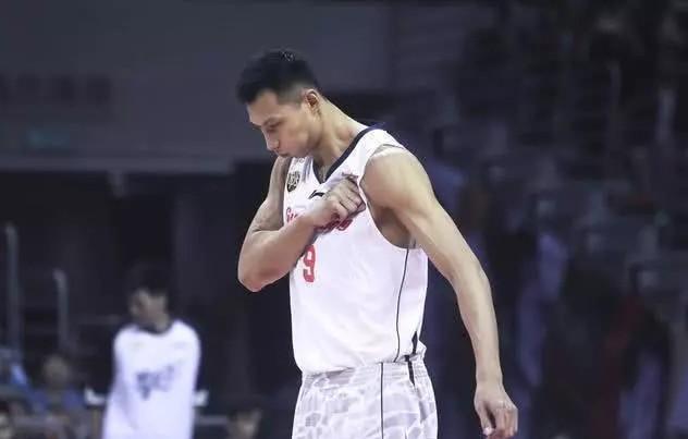  加林硬地奔袭，贝尔格莱德站跨赛季豪取十连胜