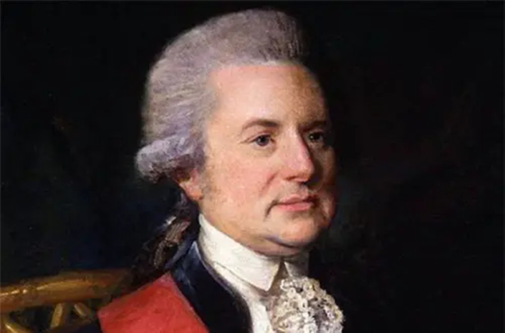 莱切战术纪律严明,客场逼平前列球队